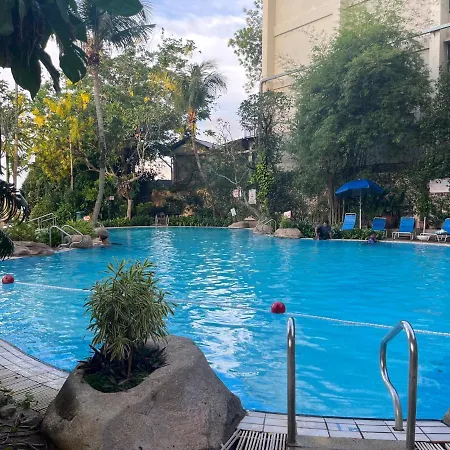 Paradise By The Sea In Penang By Veron At Rainbow Paradise Tanjung Bungah  Exterior photo