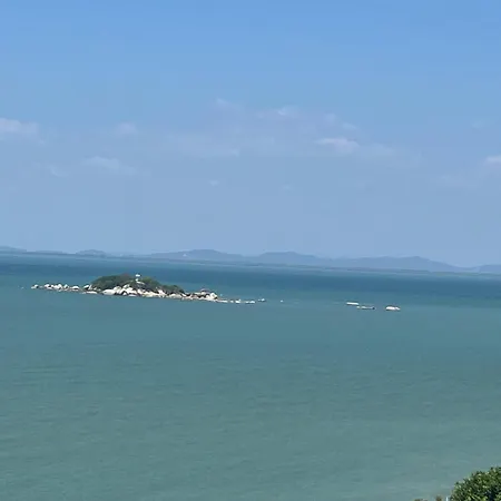 Paradise By The Sea In Penang By Veron At Rainbow Paradise Tanjung Bungah  Exterior photo