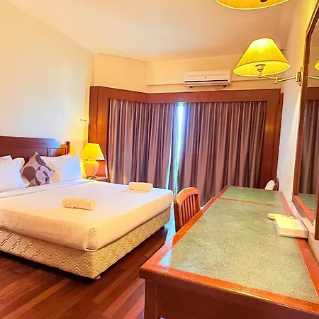 Paradise By The Sea In Penang By Veron At Rainbow Paradise Tanjung Bungah  Exterior photo