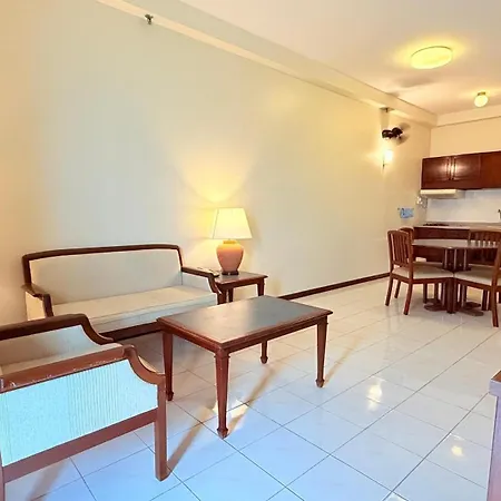 Paradise By The Sea In Penang By Veron At Rainbow Paradise Tanjung Bungah  Exterior photo