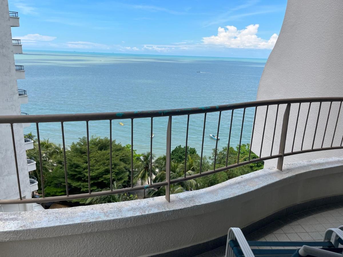 Paradise By The Sea In Penang By Veron At Rainbow Paradise Tanjung Bungah (Penang)