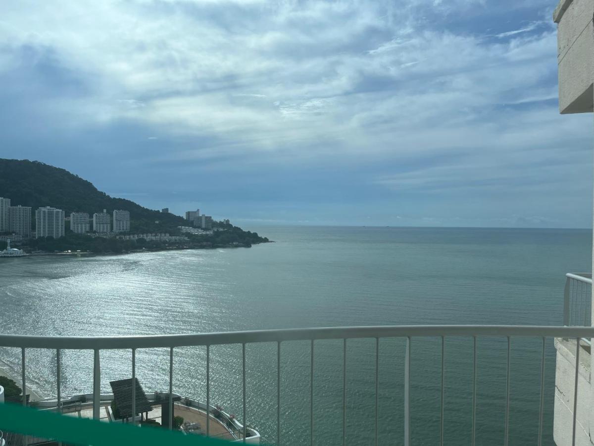 Paradise By The Sea In Penang By Veron At Rainbow Paradise Resort Tanjung Bungah (Penang)