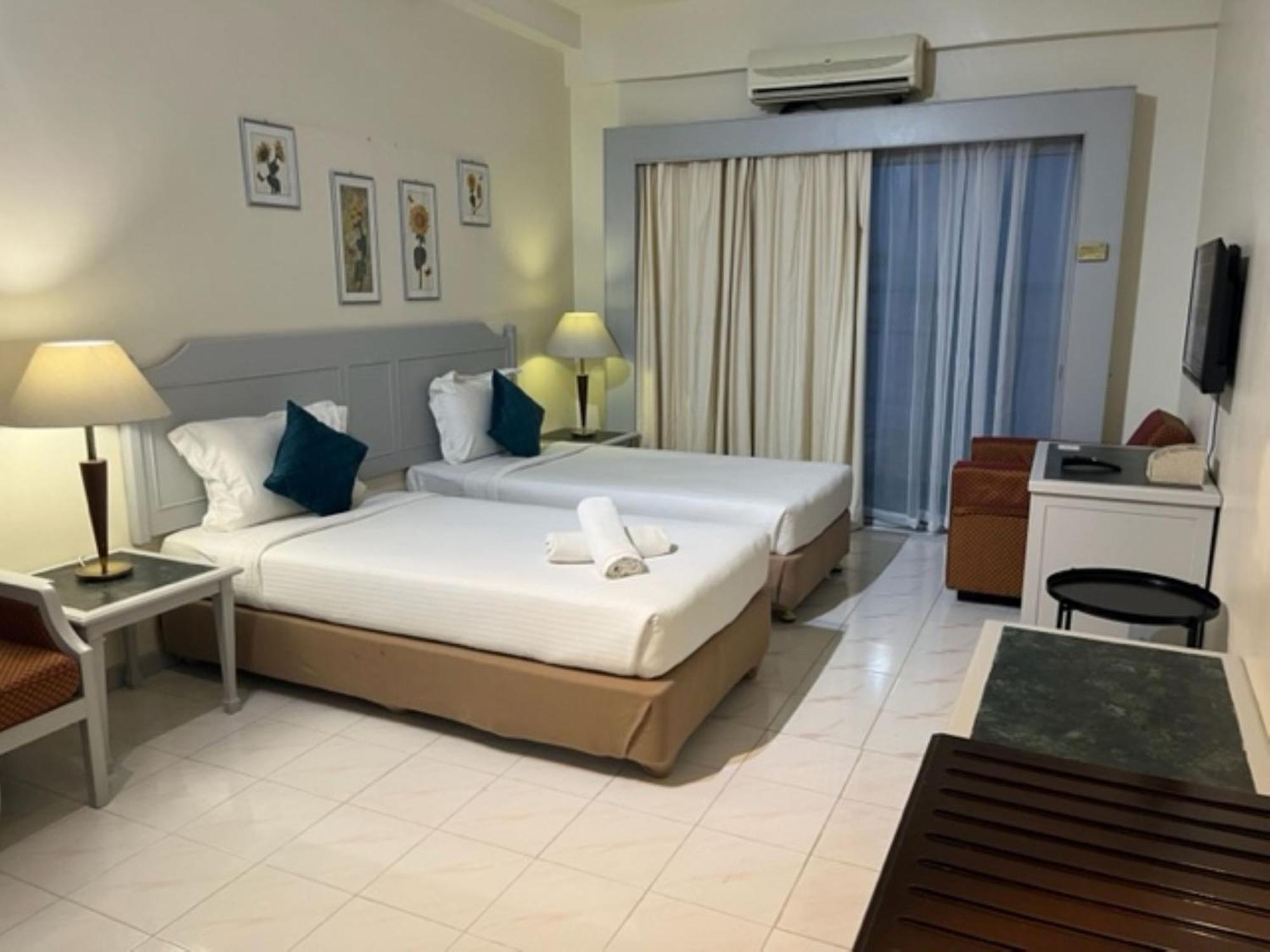 Paradise By The Sea In Penang By Veron At Rainbow Paradise Resort