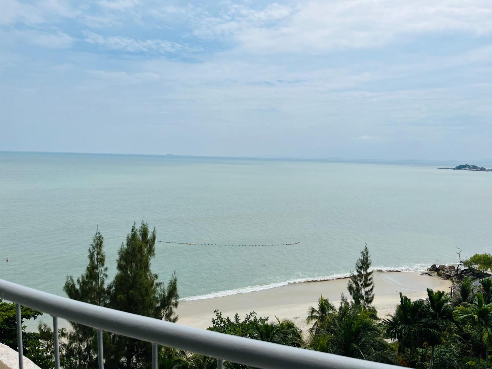 Resort Paradise By The Sea In Penang By Veron At Rainbow Paradise Tanjung Bungah (Penang)