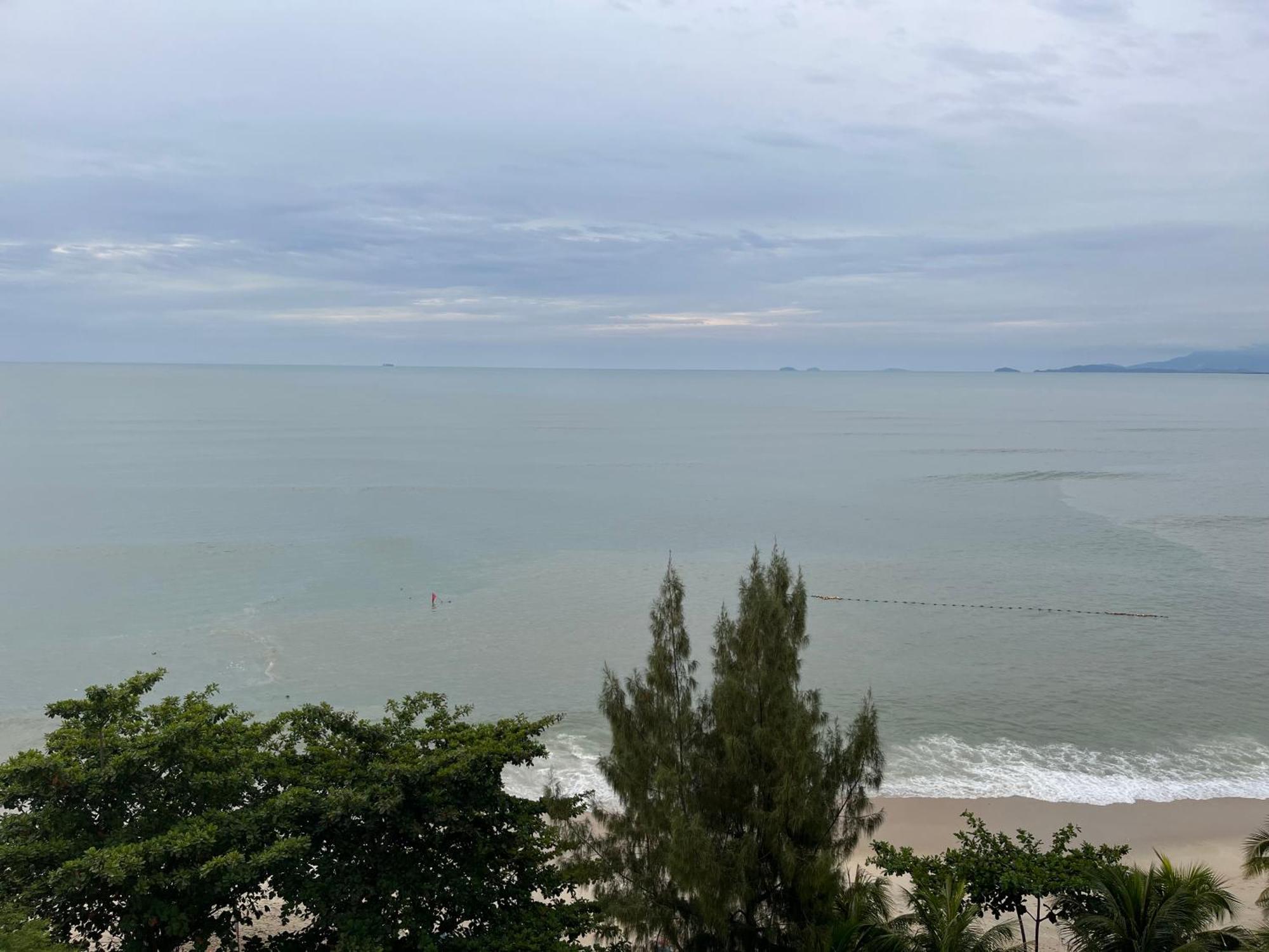 Resort Paradise By The Sea In Penang By Veron At Rainbow Paradise *