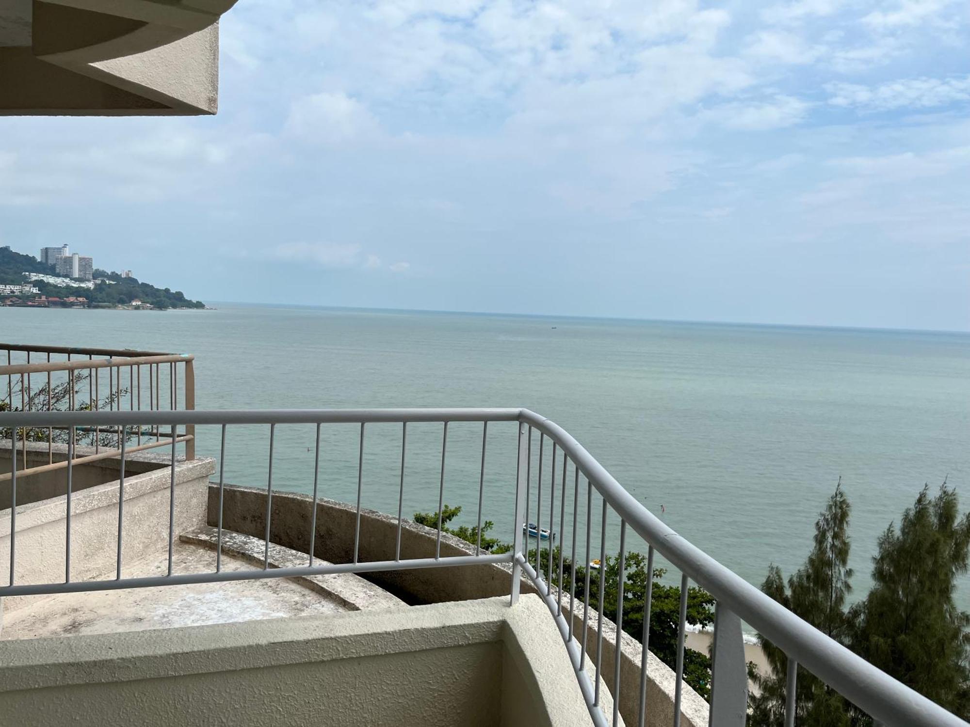 Paradise By The Sea In Penang By Veron At Rainbow Paradise * Tanjung Bungah (Penang)