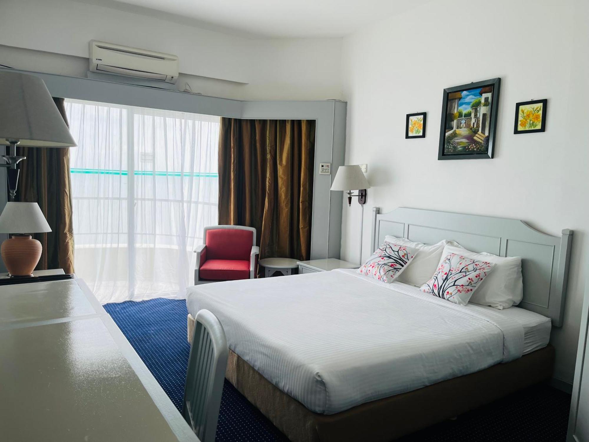 Paradise By The Sea In Penang By Veron At Rainbow Paradise * Tanjung Bungah (Penang)