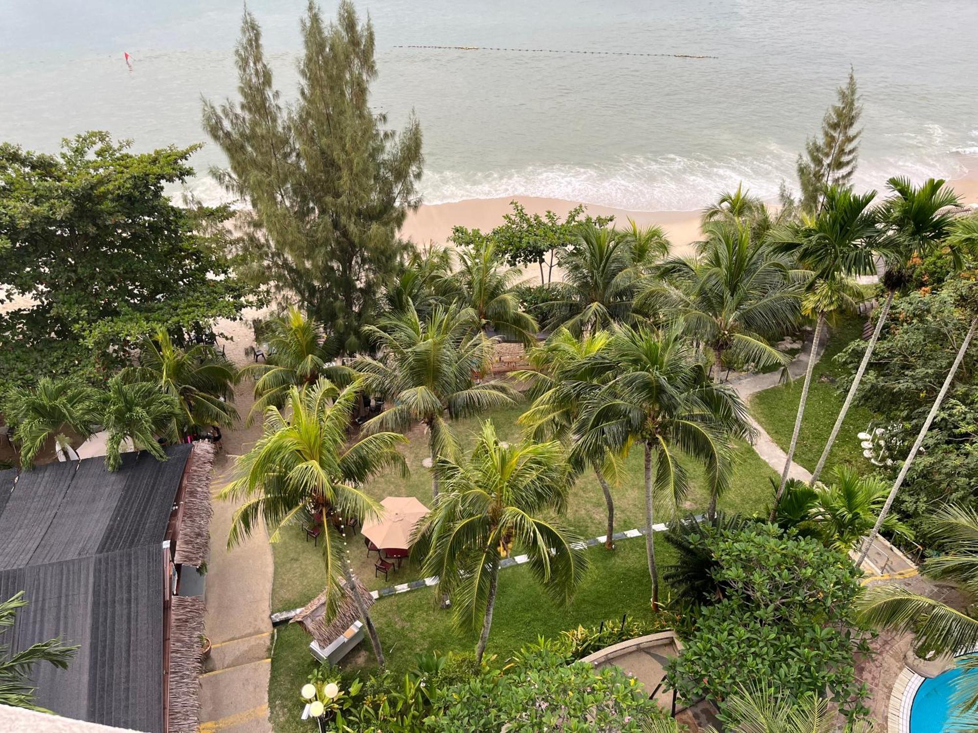 Paradise By The Sea In Penang By Veron At Rainbow Paradise * Tanjung Bungah (Penang)