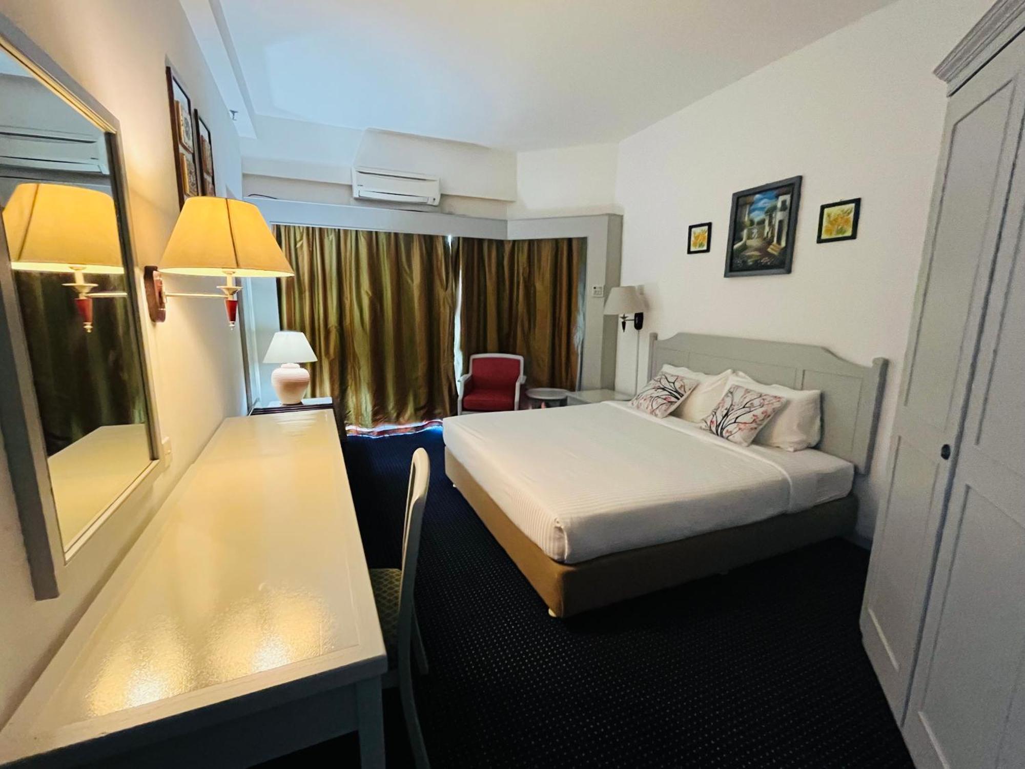 Paradise By The Sea In Penang By Veron At Rainbow Paradise Resort *